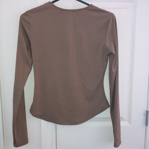 De Base Brown Taupe Long Sleeve Henley Top - Picture 5 of 7